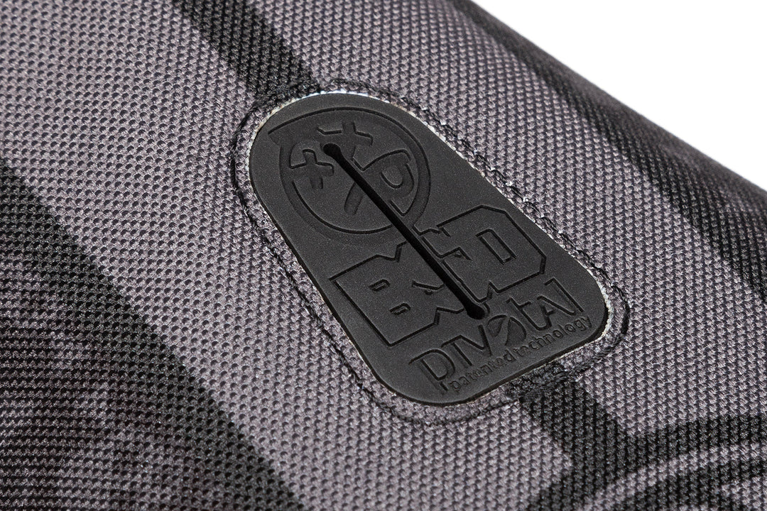 BSD GRIME 'SUPER BSD' PIVOTAL SEAT - Black